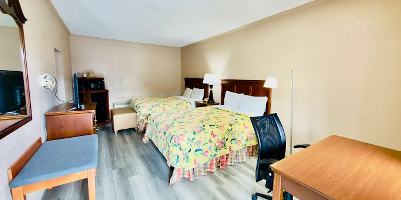 Best Motel near me, Motel with Golf Course View in Williamston, NC